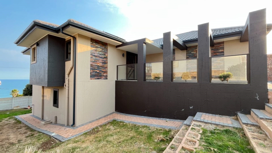 4 Bedroom Property for Sale in Dana Bay Western Cape